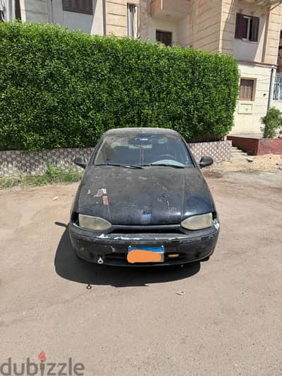 فيات سيينا 2003
