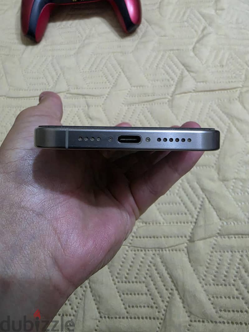 Apple - iPhone 15 Pro Max 4