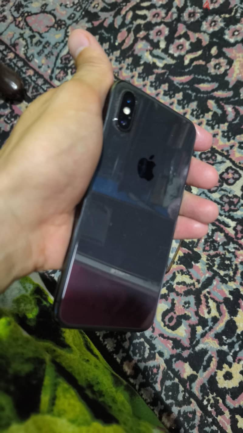 Apple - iPhone X 1