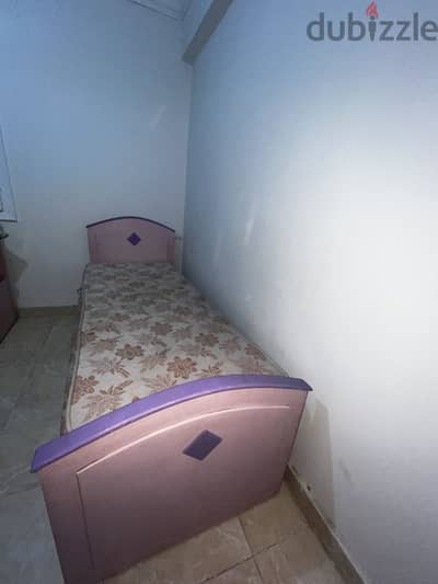 سريرين بسعر لقطة مع مراتب