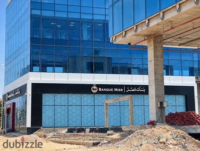 مكتب 47م للبيع على 5 سنين من المالك مباشرة في West 11 على محور 26 يوليو مباشرة
