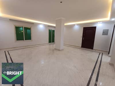 Duplex for sale, fully finished, with a private entrance and a garden in Al-Banasij, Al-Tegam' El-Khamis Towers
