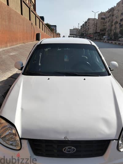سيارة