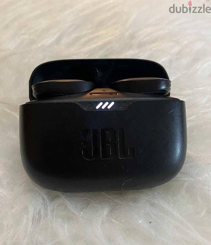 JBL tune 130NC TWS 1