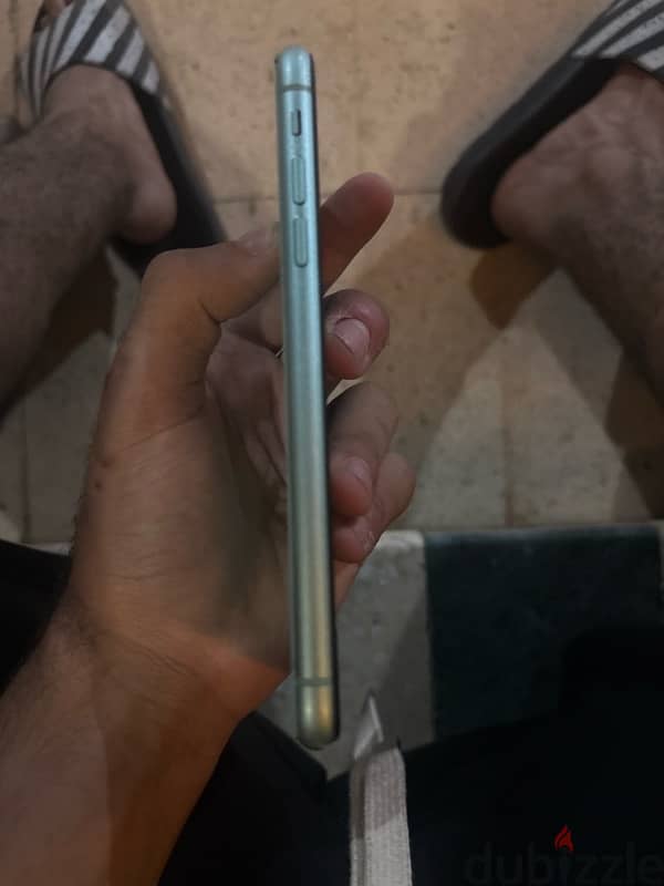 ايفون 11 للبيع 3