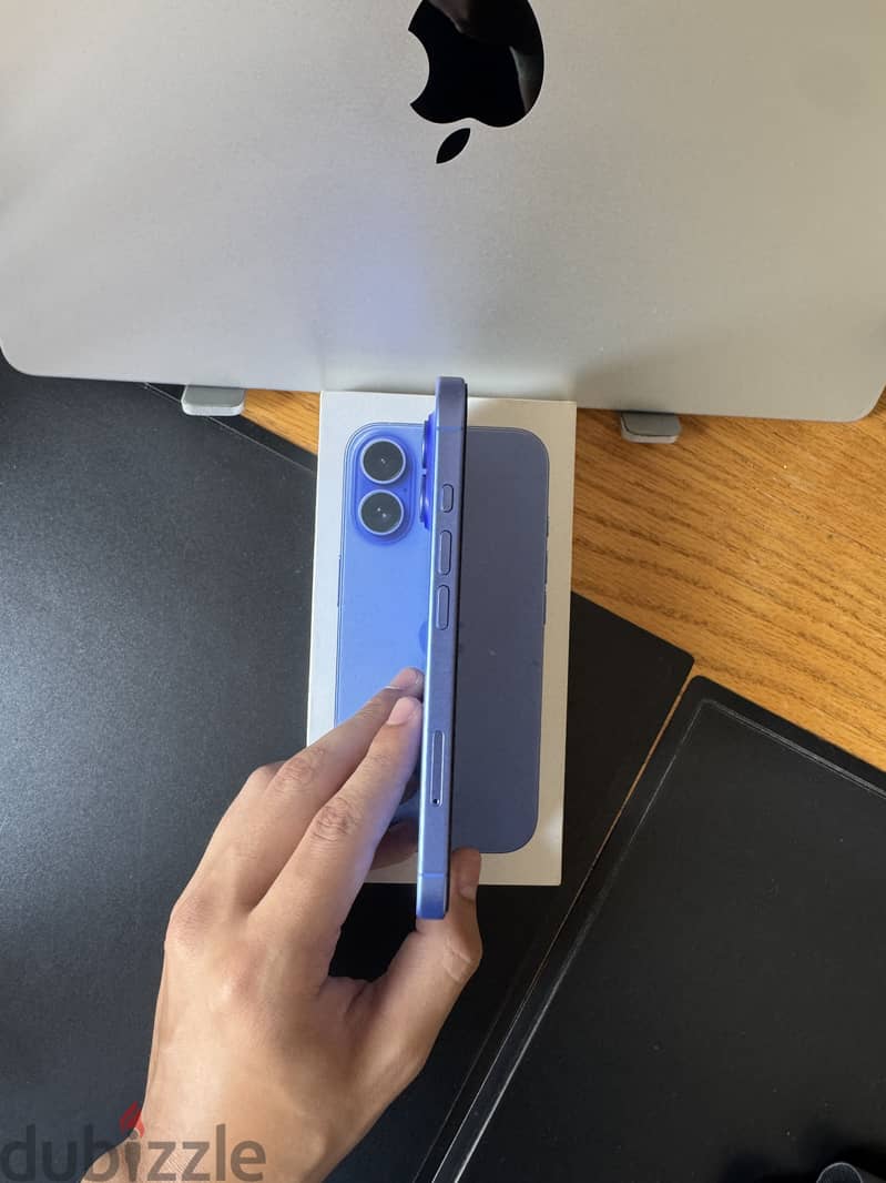 iPhone 16 1
