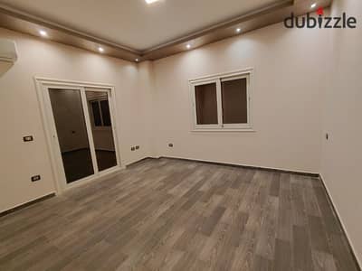 شقه للايجار اداري في البنفسج فيلات 200 متر دور ارضي التجمع الاول القاهره الجديده New Cairo