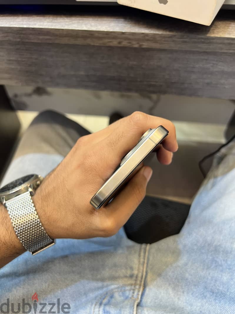Apple - iPhone 15 Pro Max 7