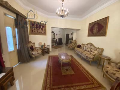 شقة للبيع مسجله شهر عقاري اكسترا سكن A Class بي إطلالة متميزة بأرقى مواقع المحافظة اول الهرم