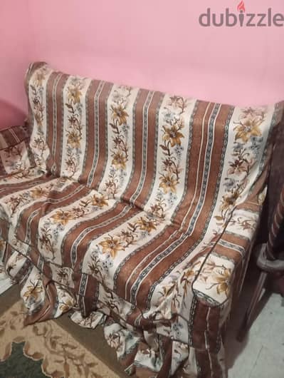 كنبة انتريه 3 كرسي بحالة كويسة جدا