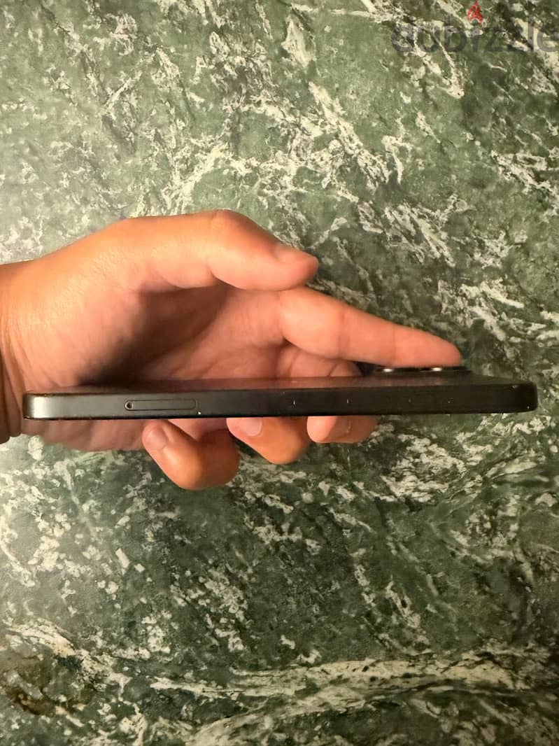 Apple - iPhone 16 2