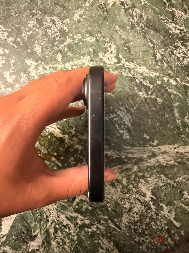 Apple - iPhone 16 4