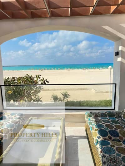 Apartment for sale in Lesan Al-Wuzara by the sea, fully furnished (with furniture - air conditioning - appliances) in a very vital location overlooking the yachts, installment over the longest possible period.