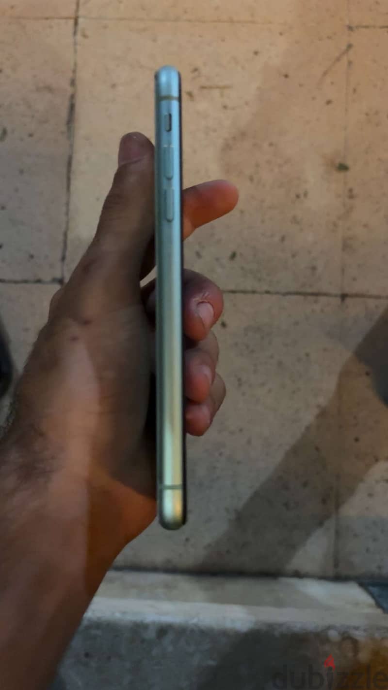 Apple - iPhone 11 3