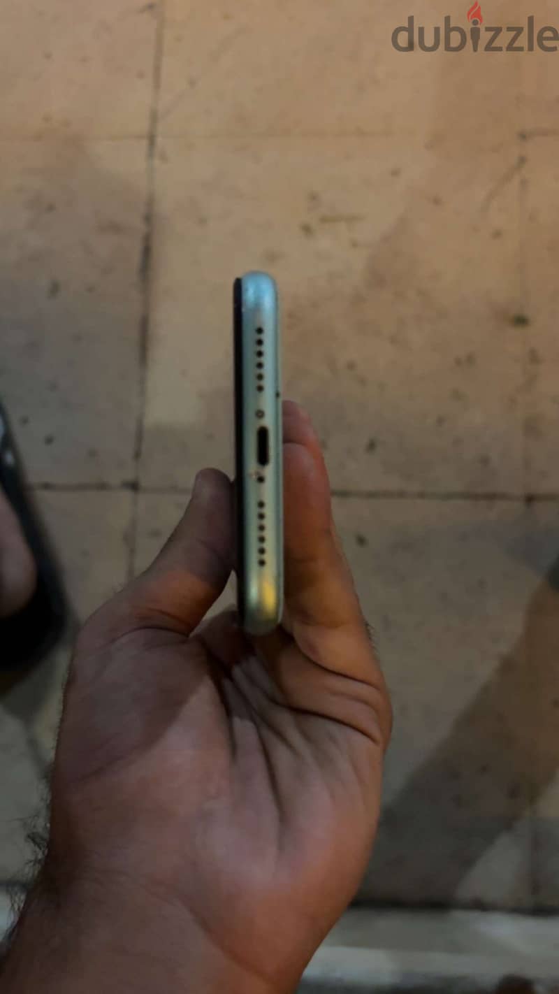 Apple - iPhone 11 5
