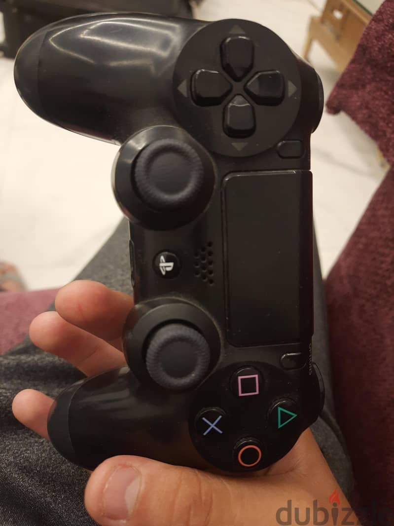 ps4 slim 2