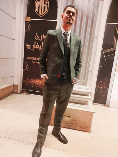 بدلة تركي زيتي رائعة