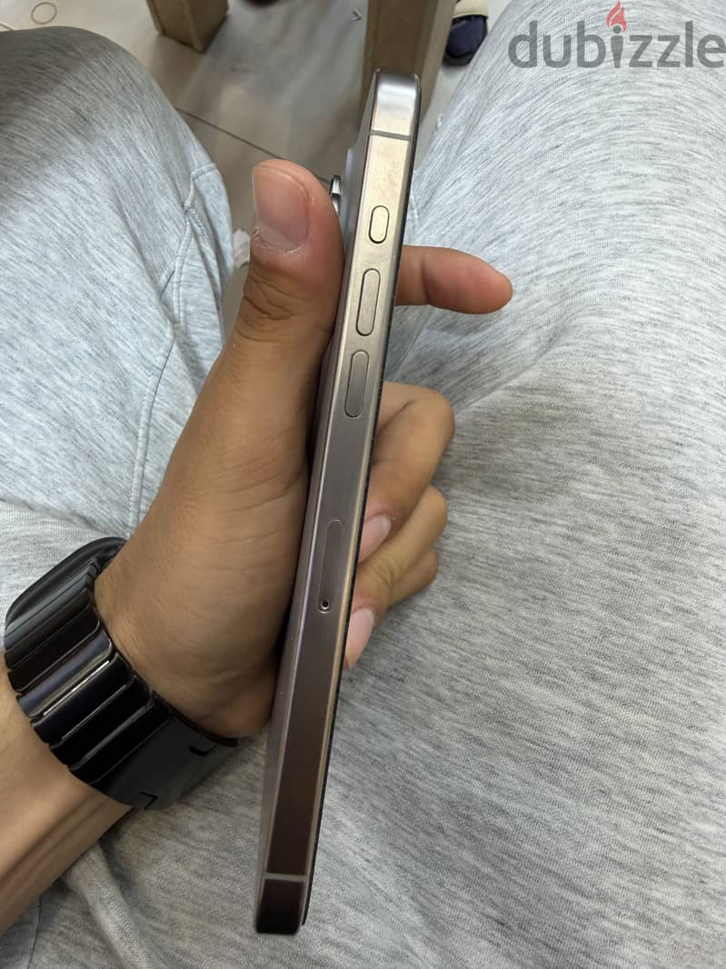 Apple - iPhone 15 Pro Max 2