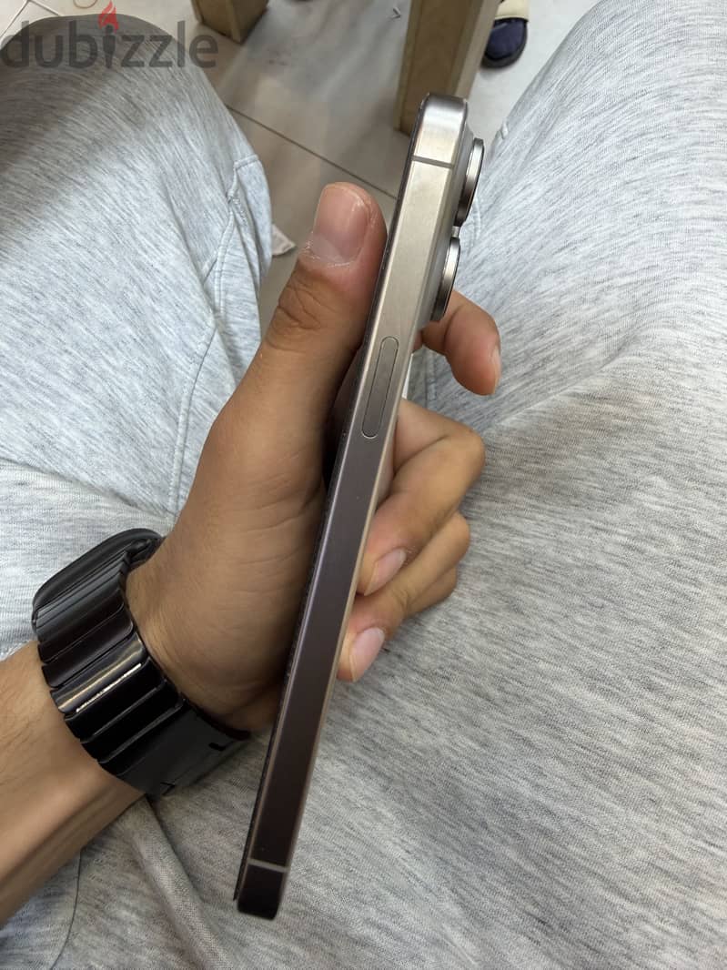 Apple - iPhone 15 Pro Max 3