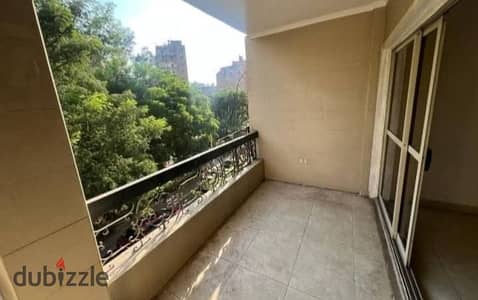 للبيع في مصر الجديدة شقه مميزه
