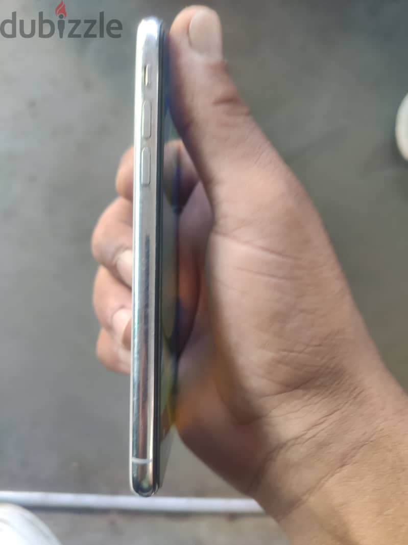 آبل - آيفون اكس 2