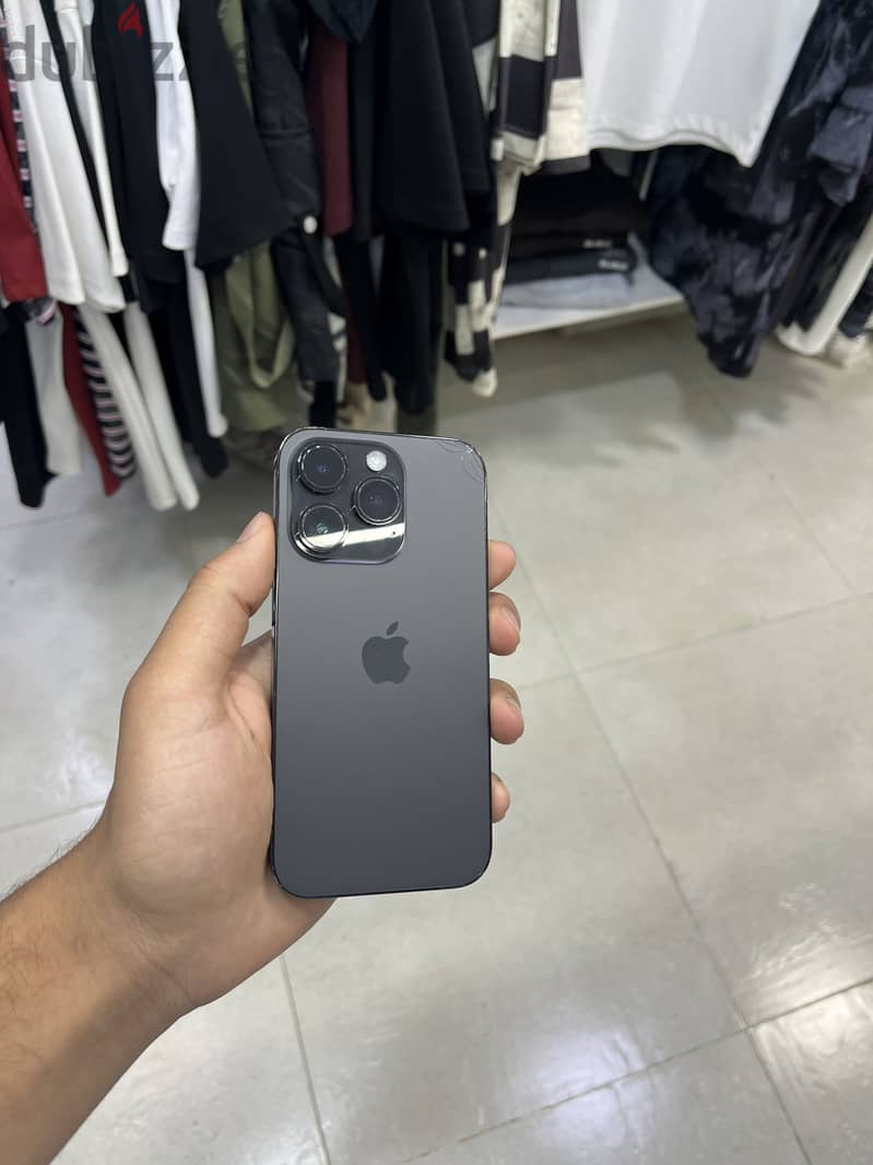آبل - آيفون 14 برو 4