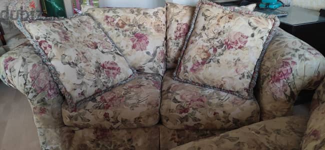 كنبتين American Furniture أصلي – استعمال نظيف جدًا ومريحين جدا جدا