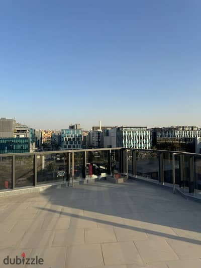 روف للإيجار في Central Avenue – الشيخ زايد بمساحه  1,000م -  فيو مباشر على Park Street