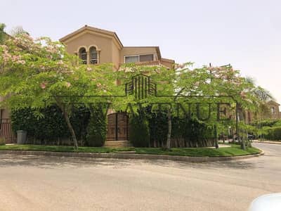 The lowest price in katameya hills Standalone for sale 6 bedrooms with nanny's room fully finished with Ac's and kitchen. . The lowest price in katameya hills Standalone for sale 6 bedrooms with nanny's room fully finished with Ac's and kitchen. .