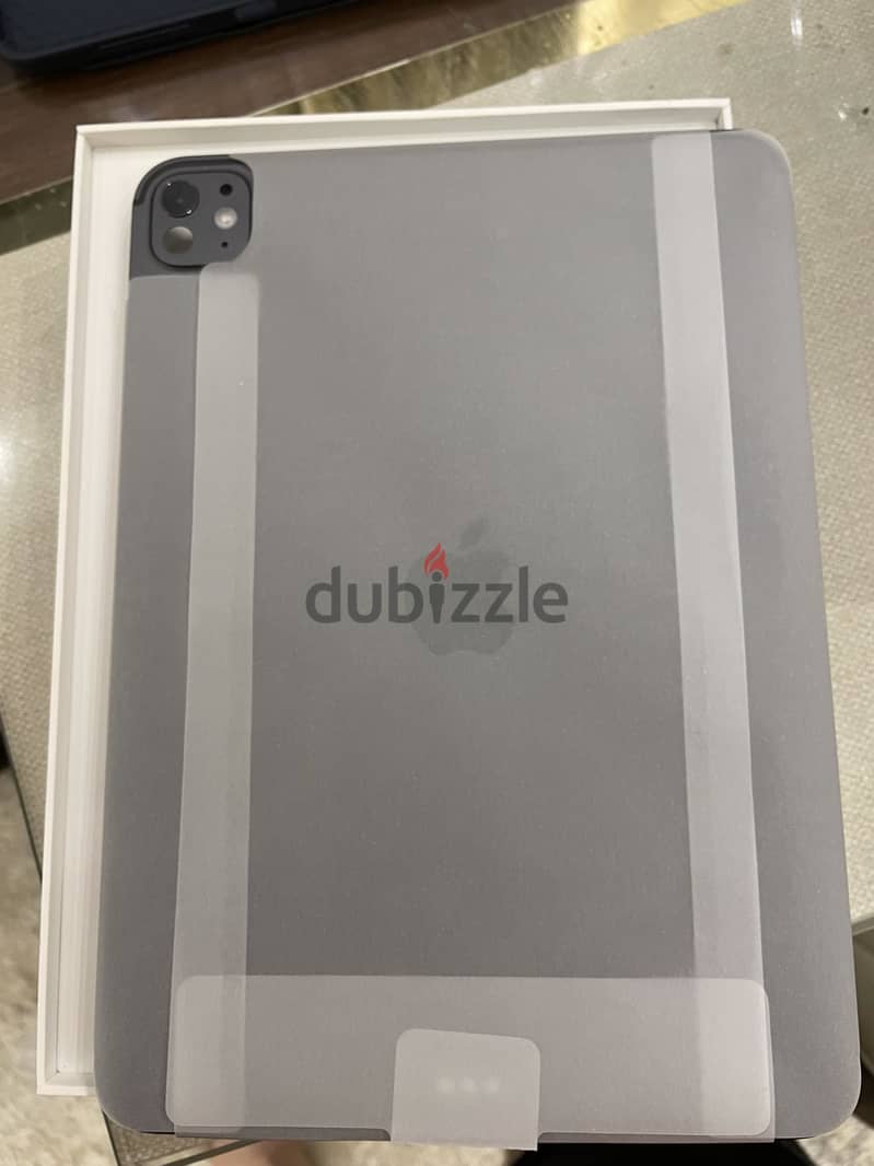 Ipad pro m5 11 inch 256 4