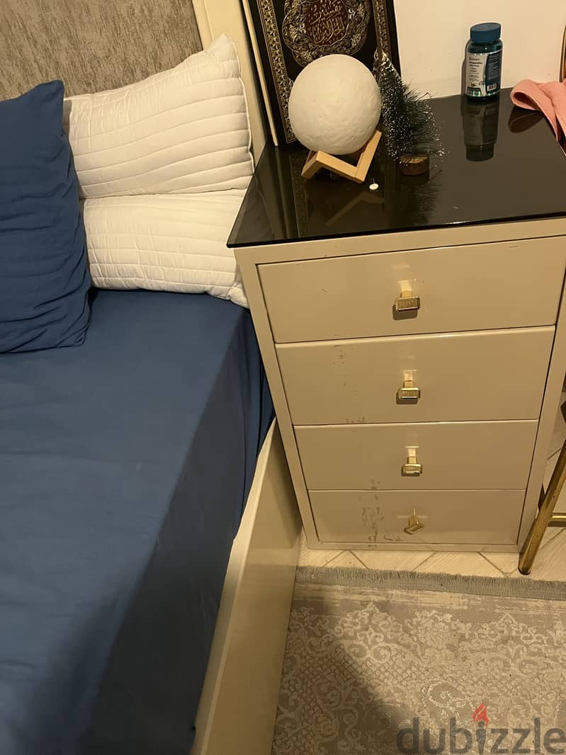Furniture used 3