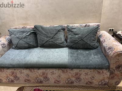 كنبة مستعملة