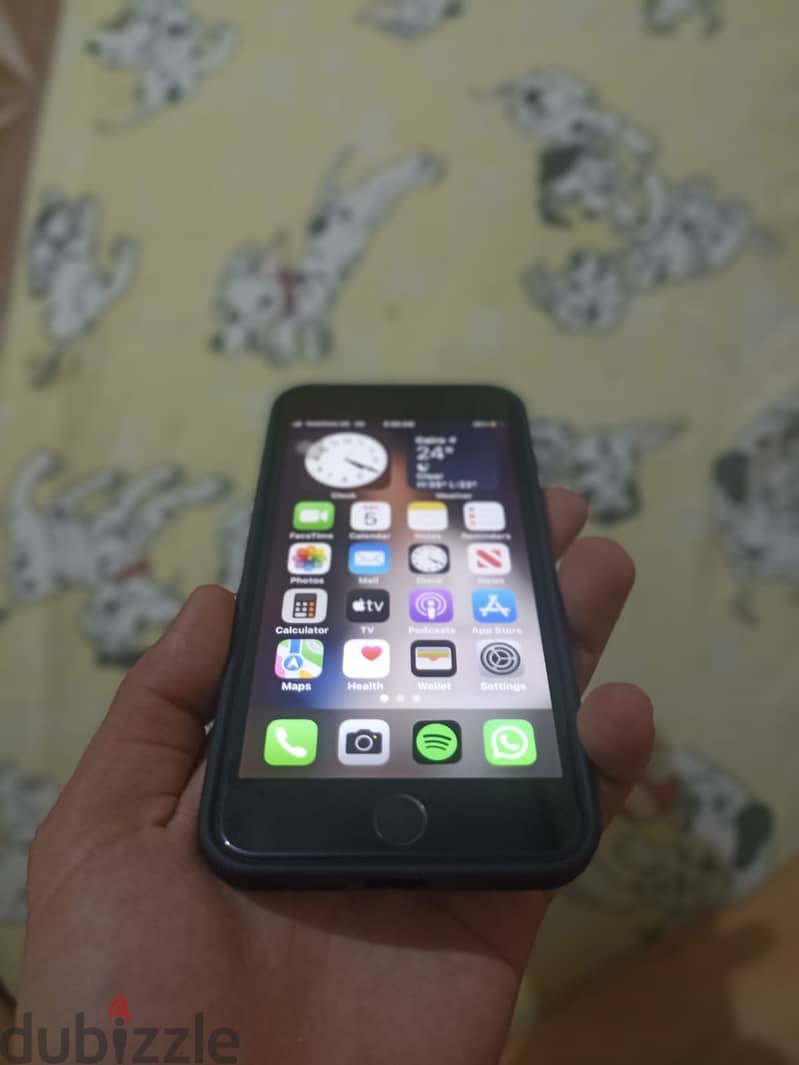 Apple - iPhone 8 Plus 1