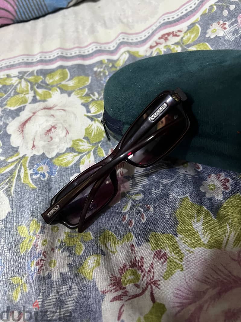 نظارة فوغ  vogue 8