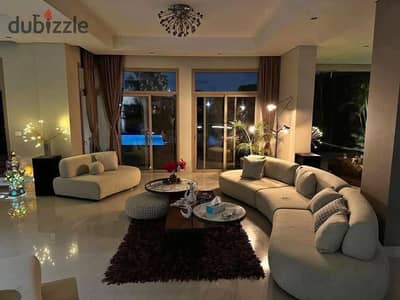 Villa for Sale in New Cairo | Next to Madinaty | Private Garden | Open View