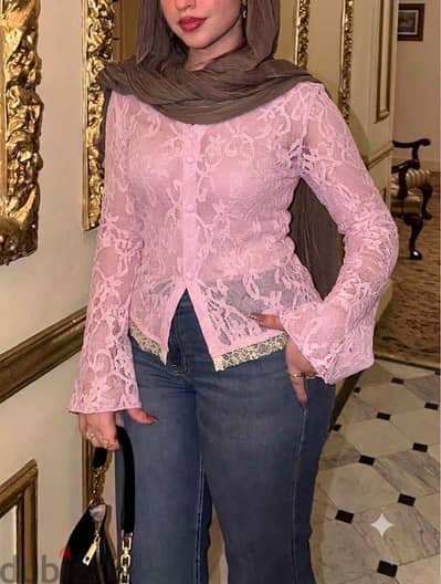 دانتيل راقي اللوان متعدده . . . . Vibe Store
