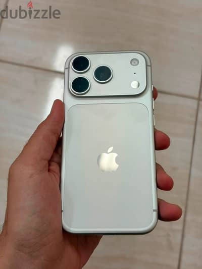 آبل - آيفون 17 برو