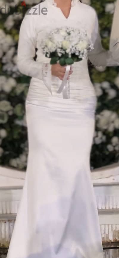 فستاح سواريه ابيض