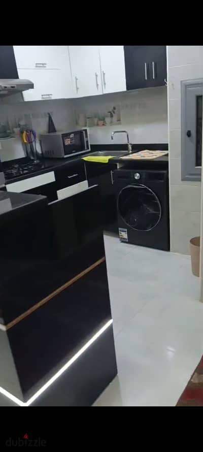 Apartment for rent furnished for high-end living in a distinguished location in Wanda Katameya compound directly on the Maadi ring road, near Mohamed Zaki Square and all services and transportation and Carrefour ring road 5 minutes to Nasr City and the gathering