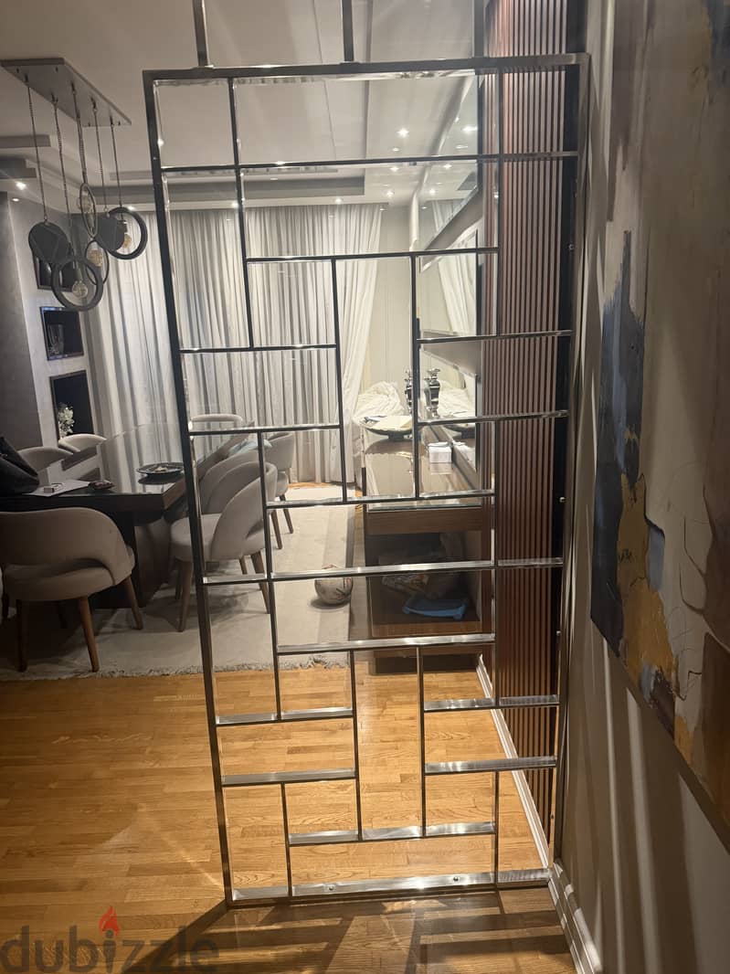 Stainless steel partition 1