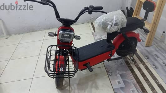 اسكوتر كهربا بطارية ليثيوم 450واط بحاله الزيرو اسكوتر كهربا بطارية ليثيوم 450واط بحاله الزيرو