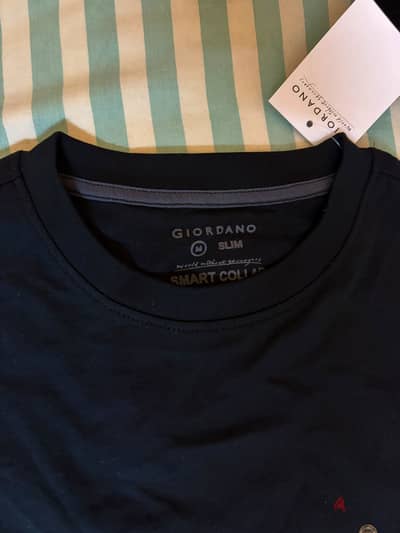 تيشرت Giordano اصلي قطن 100% slim fit جديد بي ورقتو بخصم 320!!!!!