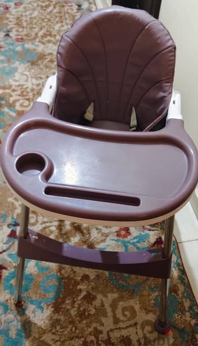 Baby feeding chair