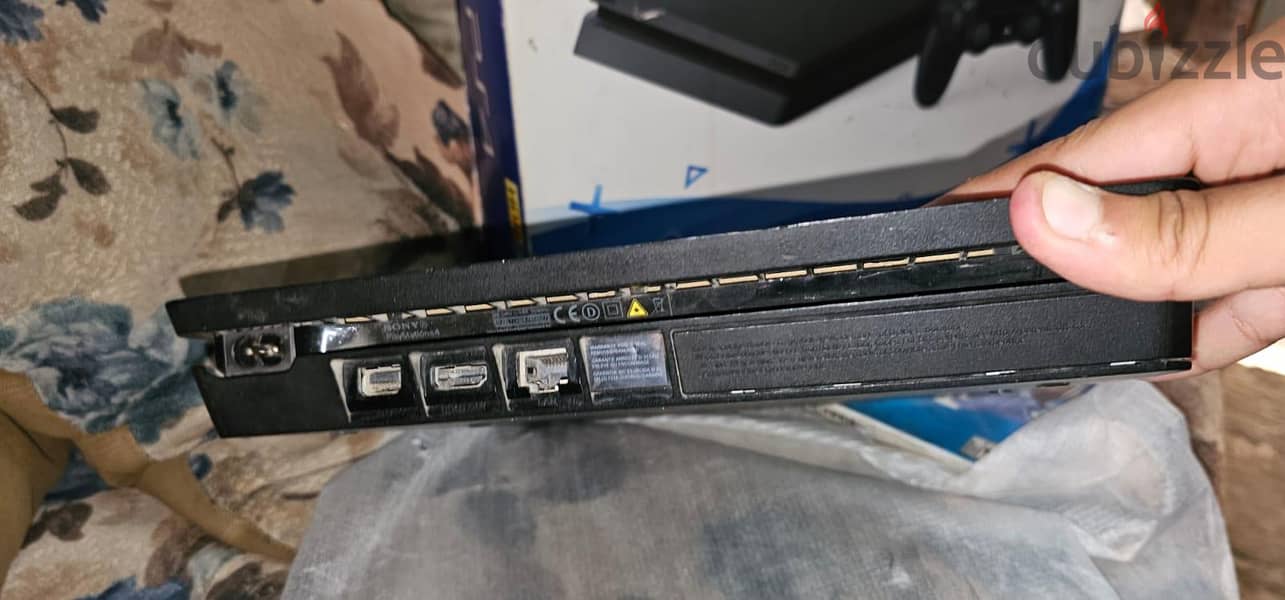 ps4 slim 1