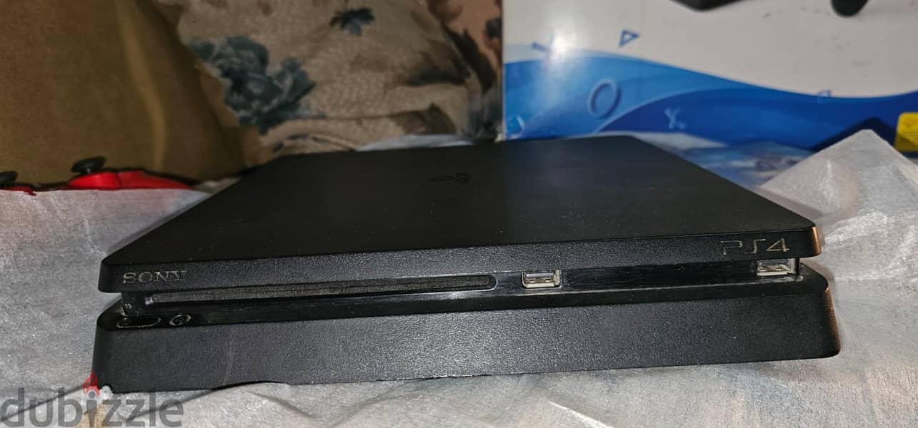 ps4 slim 2
