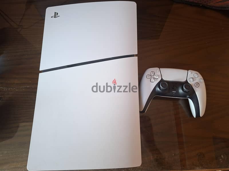 PS5 slim digital 1TB 1