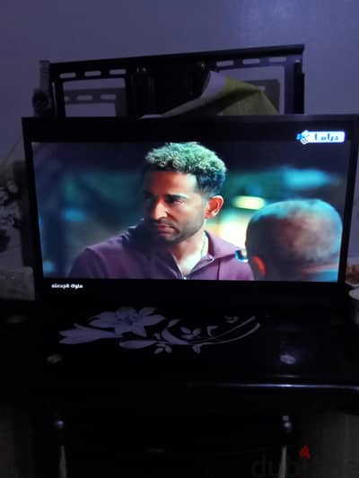 شاشة سامسونج 32 بوصة سمارت