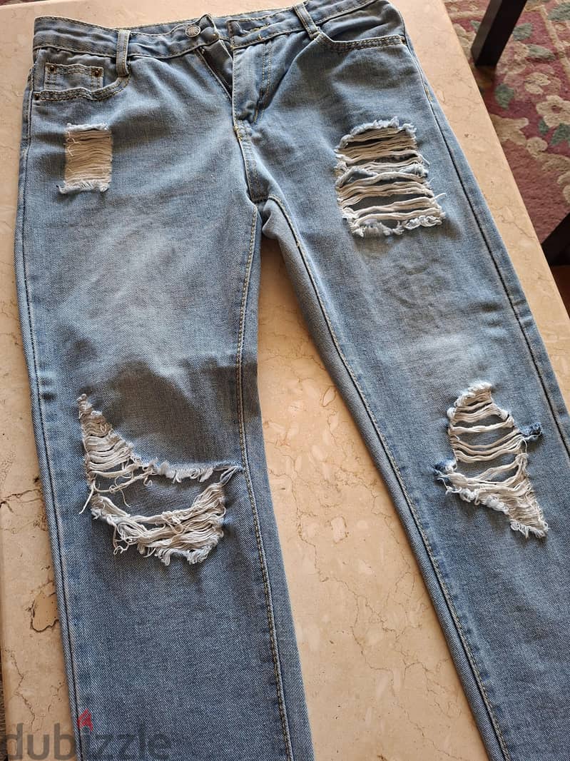 Cherry Chic ripped Jeans 2