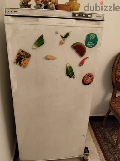 ديب فريزر للبيع خمسه درج سامسونج