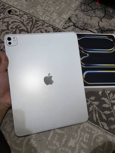 Ipad pro m5 13 inch Wi-Fi + Cellular